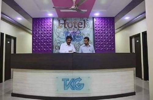 Vijayapura Hotel | Iroomz VKG Complex
