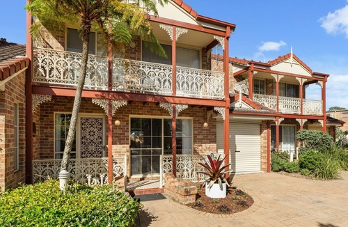 Huskisson House | Irrilassa by the Beach by Experience Jervis Bay