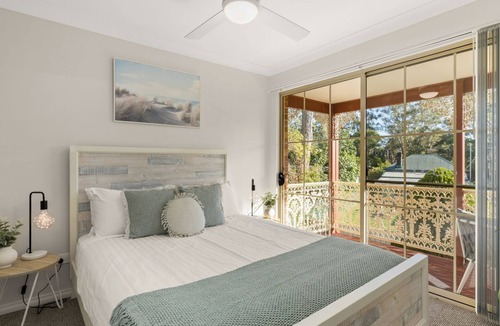 Huskisson House | Irrilassa by the Beach by Experience Jervis Bay