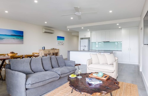 Huskisson Apartment | Ishtar Apartment 4 by Book Jervis Bay - Best Water Views