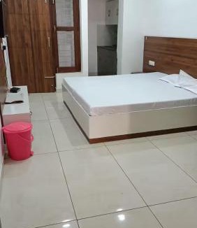 Hisar Hotel | Ishwar Bharti Apartments