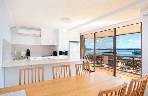 Forster Apartment | Island View 4 -Opposite Wallis Lake!