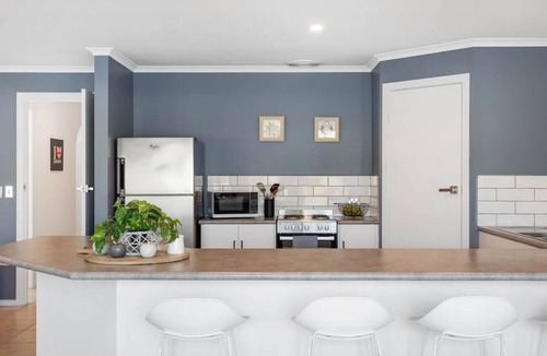 Encounter Bay House | `Islander Escape` - Private Jetty - Kayaks - Family Friendly - Wifi