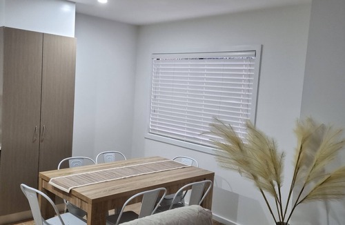 Christies Beach Apartment | Its a beautiful town house near the beach ⛱ and wineries