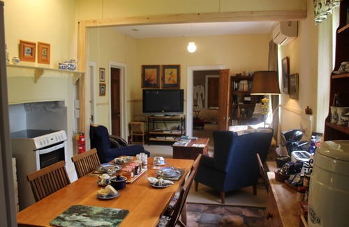 Campbell Town Bed & Breakfast | Ivy on Glenelg