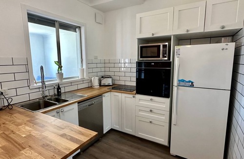West Busselton House | Jacaranda Cottage your serene oasis in the heart of West Busselton