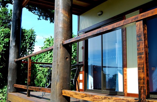 Bingil Bay Hotel | Jackaroo Treehouse Mission Beach