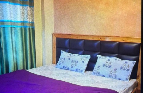 Shimla Bed & Breakfast | Jakhu heights B&B
