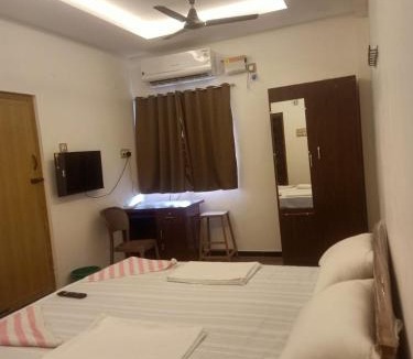 Karur Hotel | jambu's residence