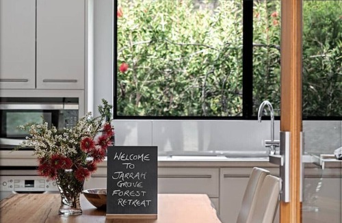 Rosa Glen Bed & Breakfast | Jarrah Grove Forest Retreat - Serenity Luxury Chalets