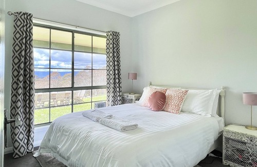 Good Forest House | Jenolan Luxury Farm Stay in Blue Mountains