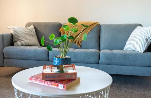 St. Georges Basin House | Jervis Bay 10-15 Min Drive To Famous Hyams Beach
