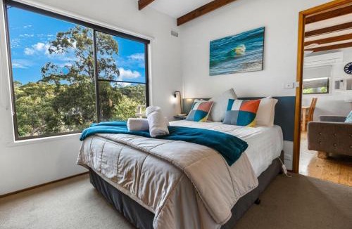Nungurner House | Jetty View - Lorikeet Cabin