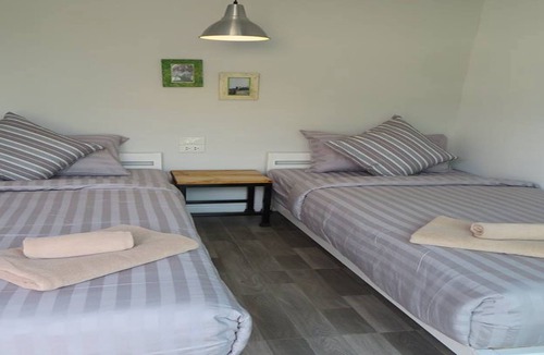 Saladan Hotel | Journey Hostel