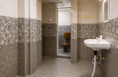 Rameshwaram Hotel | Joy Ac Hall & Rooms