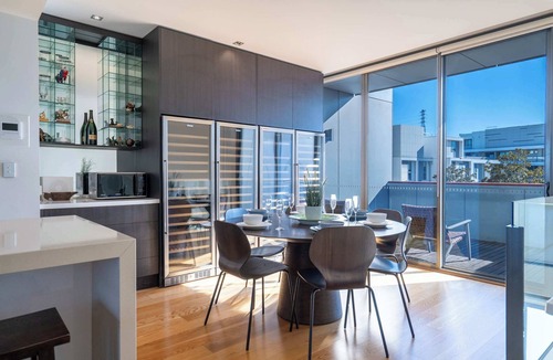 Docklands House | JuHaus Collection | Spirit Of District