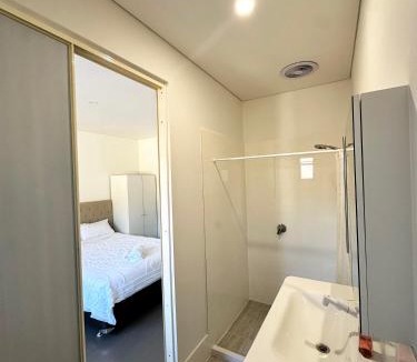 Morley House | June Stay
