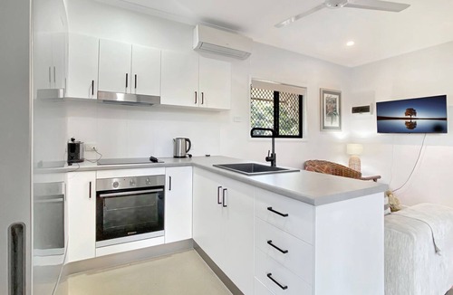Picnic Bay House | Kadani