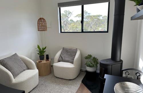 Flaxman Valley Villa | Kaiser Ridge - eco stay