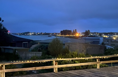 Waterhouse House | Kalimna - 360 degree ocean and marina views!