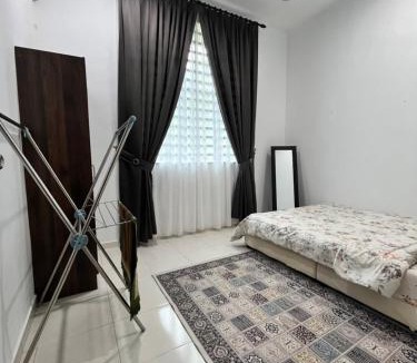 Kemaman House | Kamelia Homestay