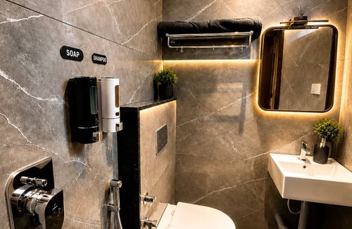 Pollachi Hotel | Kandha Residency