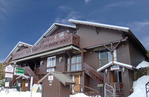 Falls Creek Cabin | Karelia Alpine Lodge
