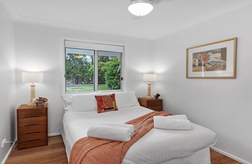 Culburra Beach House | Karinya – bright and cheerful beach cottage
