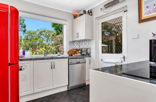 Crafers West Villa | Karku Wardli Cottage Luxury Hills Retreat