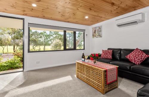 Karoola Villa | Karoola Cottage Self Contained
