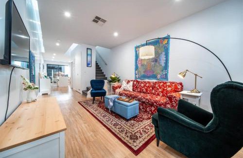 Tonsley House | Kashida - Persian-Style Townhouse with Office