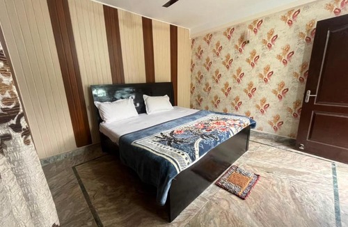 Kumarhatti House | Kaushalya River View