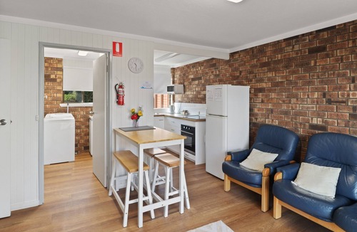 St Helens Apartment | Kellraine Holiday Units