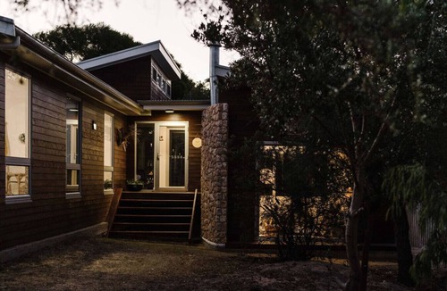 Aldinga Beach House | Kestrels Nest - a luxurious couples retreat