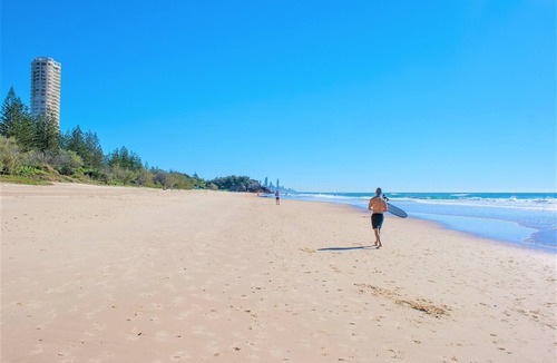 Burleigh Heads Apartment | Key Largo Apartments