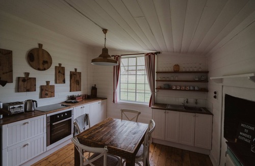 Gundagai Hotel | Kimo Estate