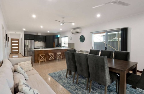 Exmouth House | Kingfisher - The holiday home with everything