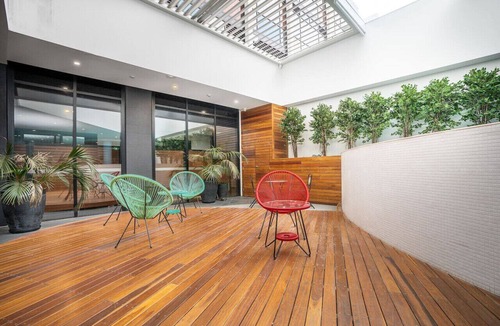 Kingston Apartment | Kingston Foreshore Apt with Water Views