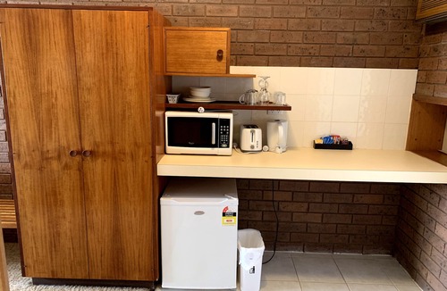 Tocumwal Hotel | Kingswood Motel