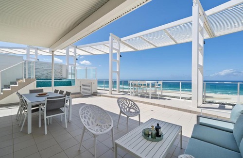 Coolangatta Apartment | Kirra Beach Penthouse private rooftop and plunge pool