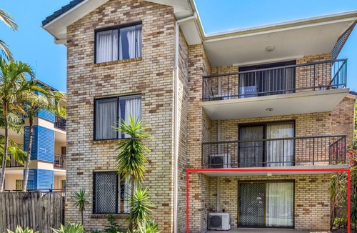 Coolangatta Apartment | Kirra Belle 1 - Central Kirra - Pet Friendly!