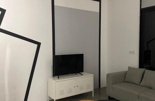 Brickfields Apartment | KL Sentral Bangsar Suites EST by Mirza Signature Suites