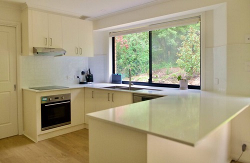 Aldgate House | Koala Lodge - Aldgate Hideaway