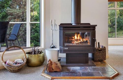 Ravensbourne Ski Chalet | Kookaburra Kottage 1 Bedroom