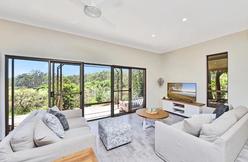 North Rothbury House | Kookaburra Range