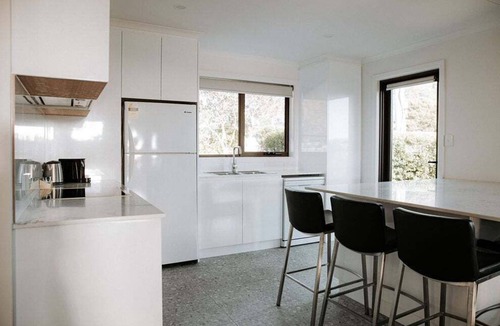 Bicheno House | Kooringal - Your Home by the Ocean in Bicheno