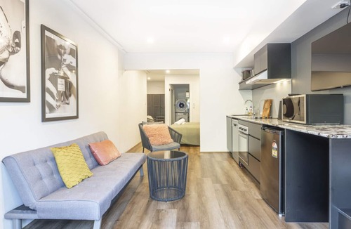 Birchgrove Apartment | Kozyguru | Balmain | Townhouse bridge view or Charming Comfy Studio
