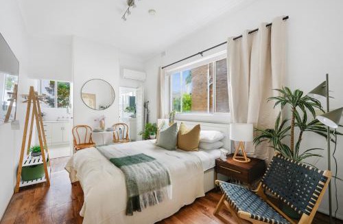 Potts Point Apartment | KozyGuru | Potts Point | Stylish Inner-City Studio