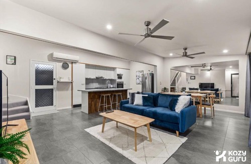 Spring Hill House | KozyGuru | Spring Hill | 2 Bed 2.5 Bath
