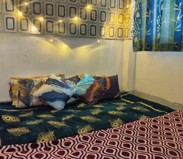 Allahabad Apartment | Kumbh friends and family homestay